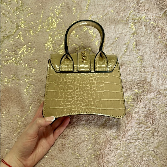 Mini snake print bag in nude - Picture 7 of 8